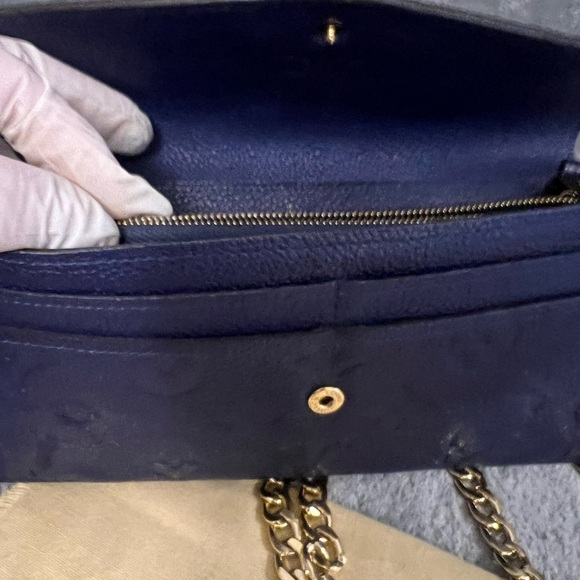 LV EMPREINTE Embossed Mono Wallet with Removable Pouch Insert - Picture 15 of 16